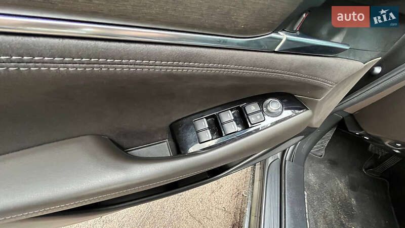 Седан Mazda 6 2019 в Краснограде