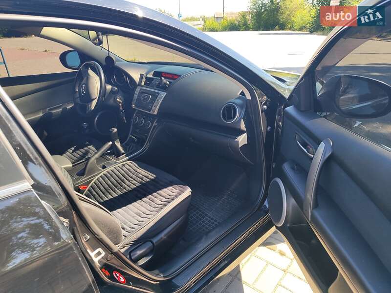 Седан Mazda 6 2008 в Запоріжжі