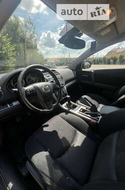 Седан Mazda 6 2011 в Городке