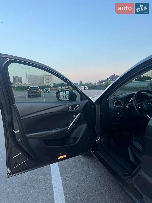 Седан Mazda 6 2016 в Львові