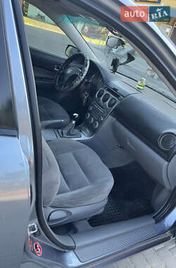 Седан Mazda 6 2003 в Черновцах
