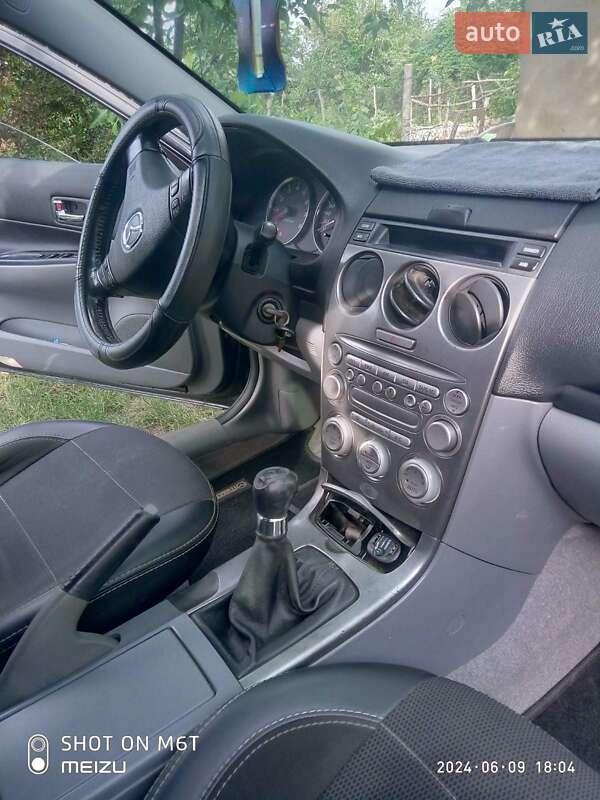 Седан Mazda 6 2004 в Раздельной