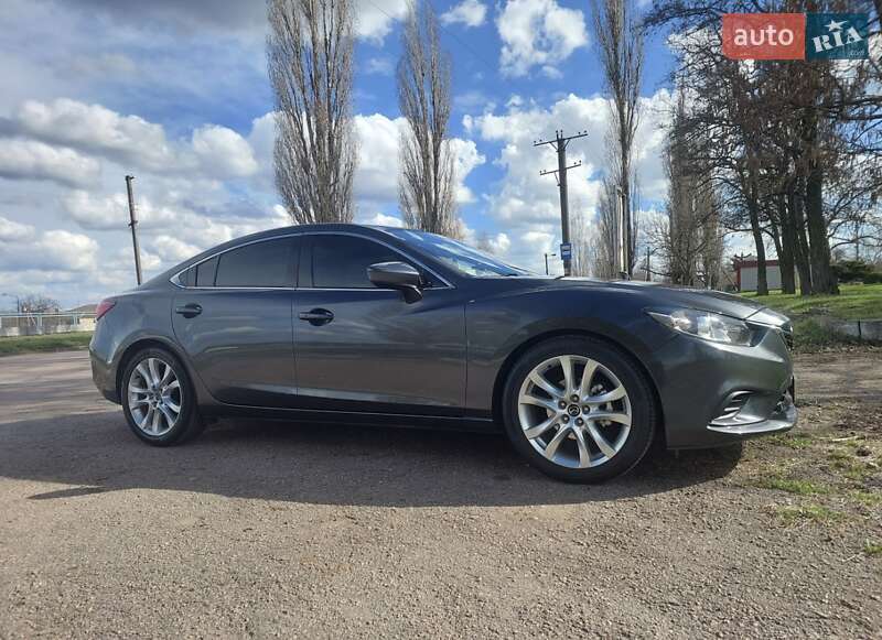 Седан Mazda 6 2014 в Днепре