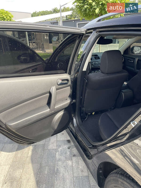 Универсал Mazda 6 2010 в Луцке