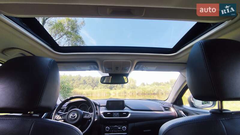 Седан Mazda 6 2017 в Львове