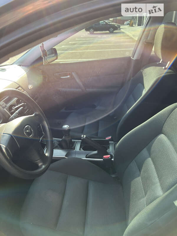 Седан Mazda 6 2006 в Чернигове