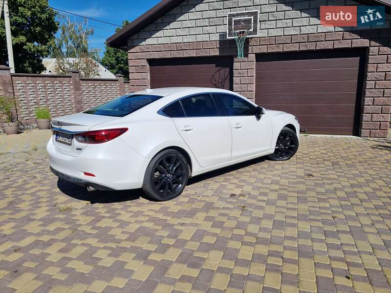 Седан Mazda 6 2016 в Рівному