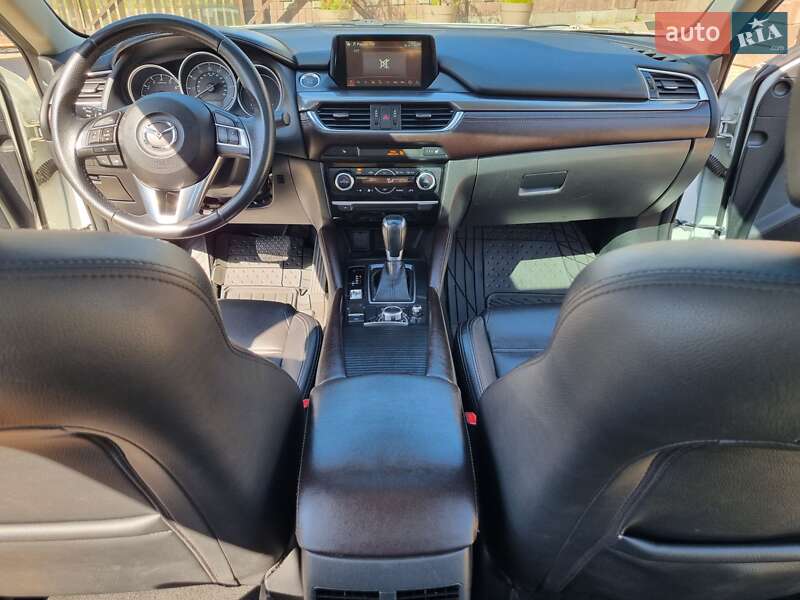 Седан Mazda 6 2016 в Рівному