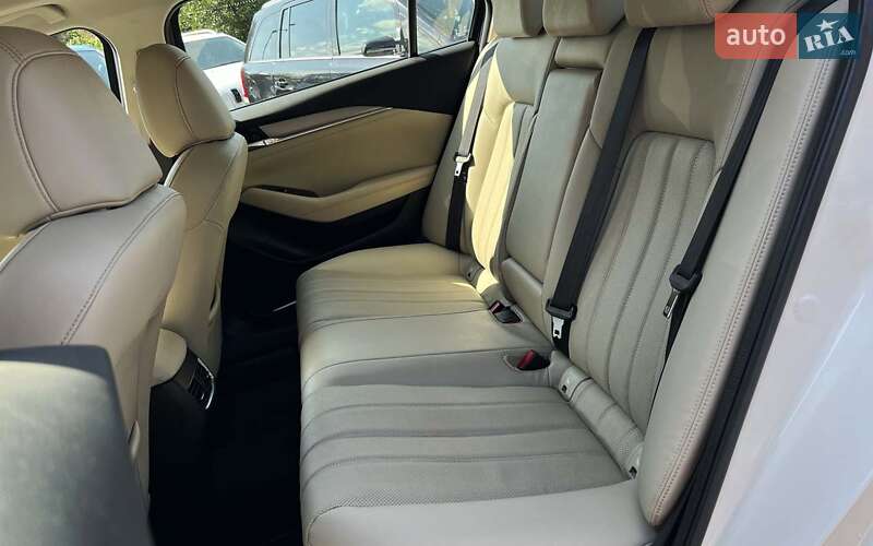 Седан Mazda 6 2018 в Львове