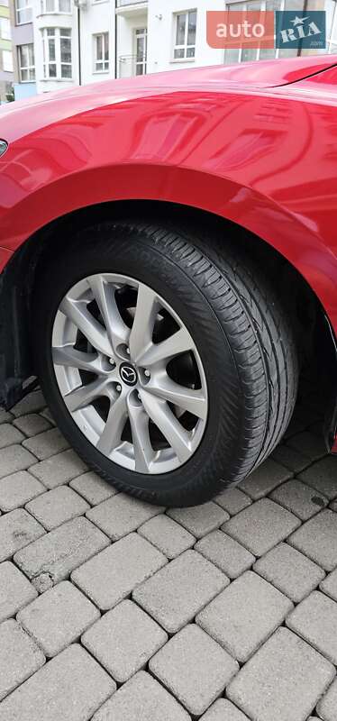 Седан Mazda 6 2015 в Івано-Франківську
