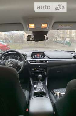 Седан Mazda 6 2016 в 