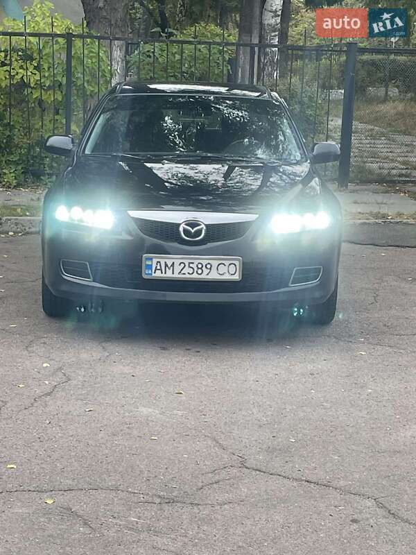 Седан Mazda 6 2006 в Киеве