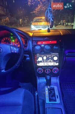 Седан Mazda 6 2006 в 