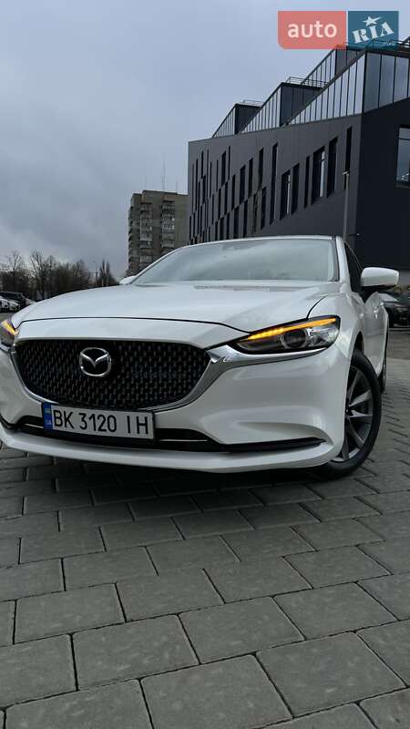 Седан Mazda 6 2018 в Ровно