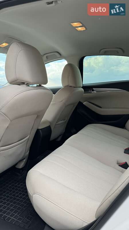 Седан Mazda 6 2018 в Ровно