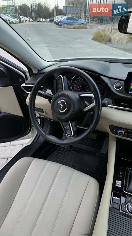 Седан Mazda 6 2018 в Ровно