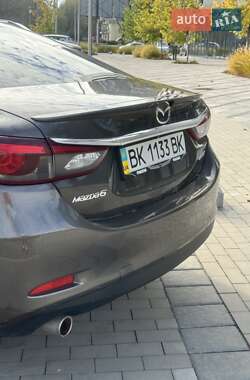 Седан Mazda 6 2016 в Ровно