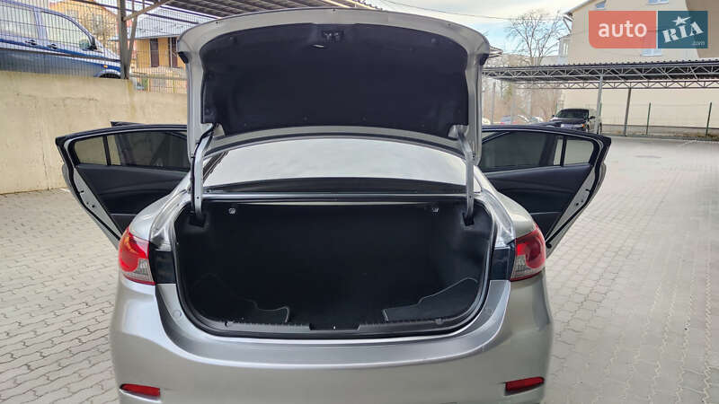 Седан Mazda 6 2013 в Дрогобичі