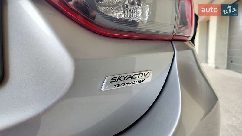 Седан Mazda 6 2013 в Дрогобичі