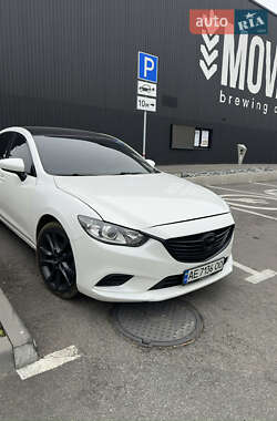 Седан Mazda 6 2016 в Днепре