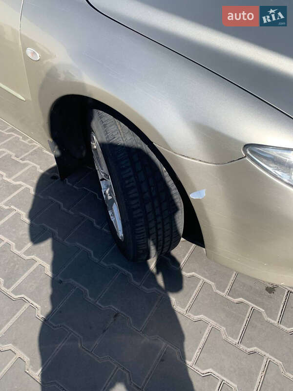Седан Mazda 6 2003 в Каменском