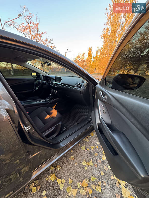 Седан Mazda 6 2015 в Запорожье