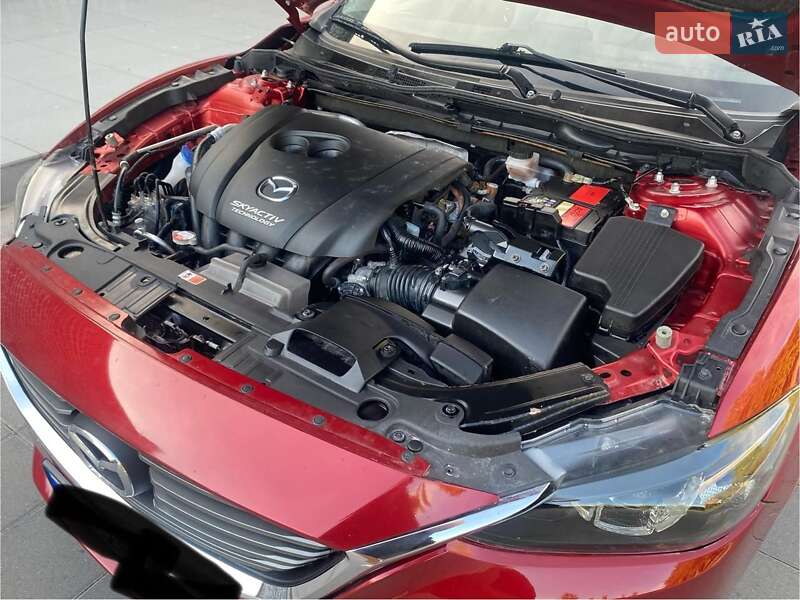 Седан Mazda 6 2016 в Светловодске