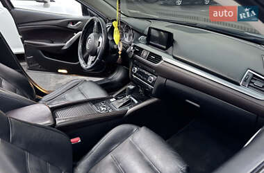 Седан Mazda 6 2015 в 