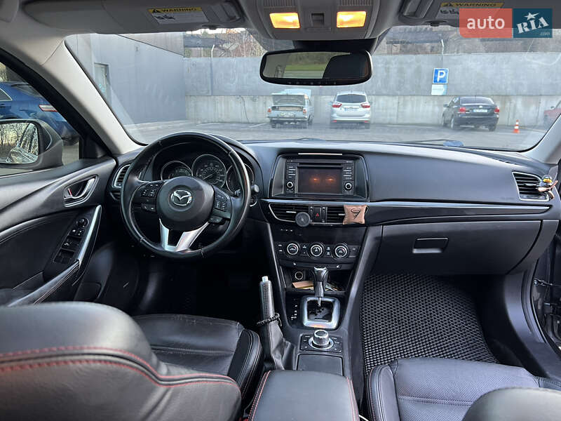 Седан Mazda 6 2013 в Днепре