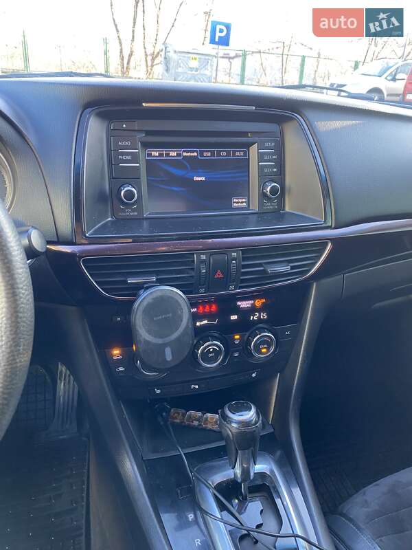 Седан Mazda 6 2014 в Заліщиках