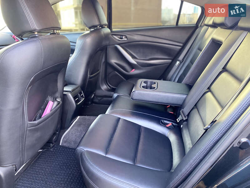 Седан Mazda 6 2013 в Чернігові
