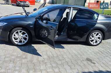 Седан Mazda 6 2011 в 