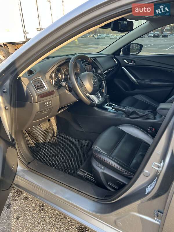 Седан Mazda 6 2013 в Киеве
