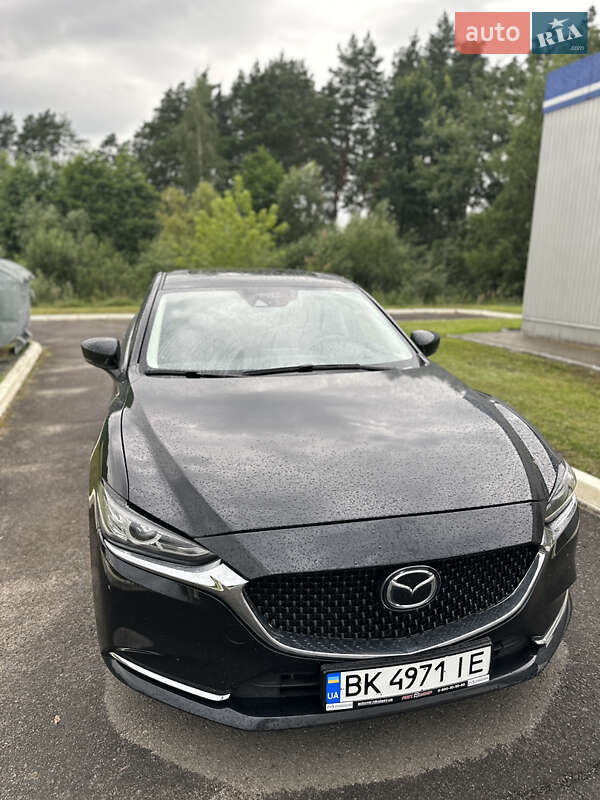 Седан Mazda 6 2018 в Львові