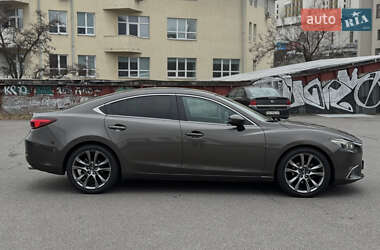 Седан Mazda 6 2015 в Киеве