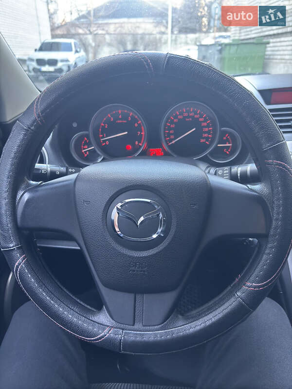 Седан Mazda 6 2009 в Днепре