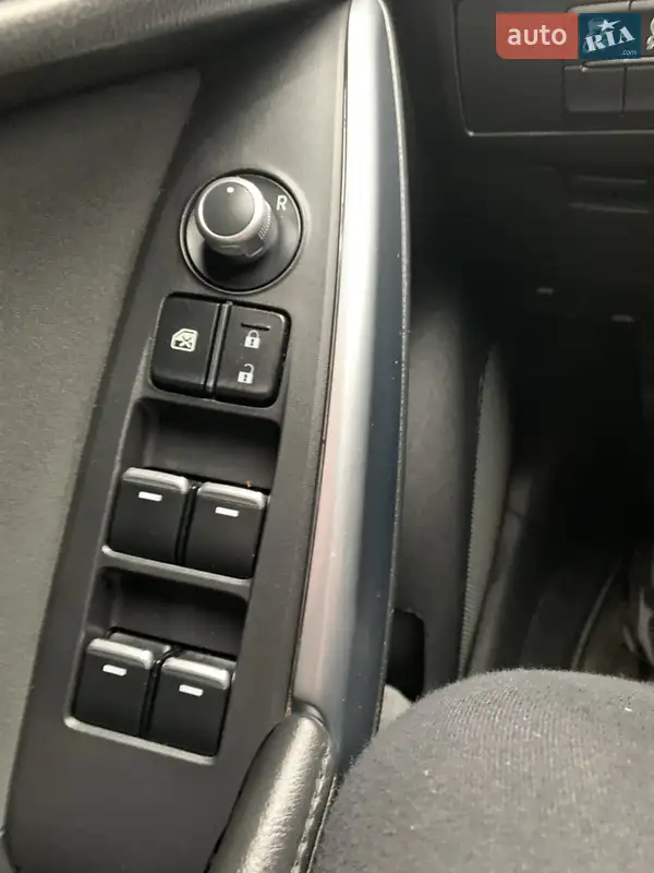 Седан Mazda 6 2015 в 