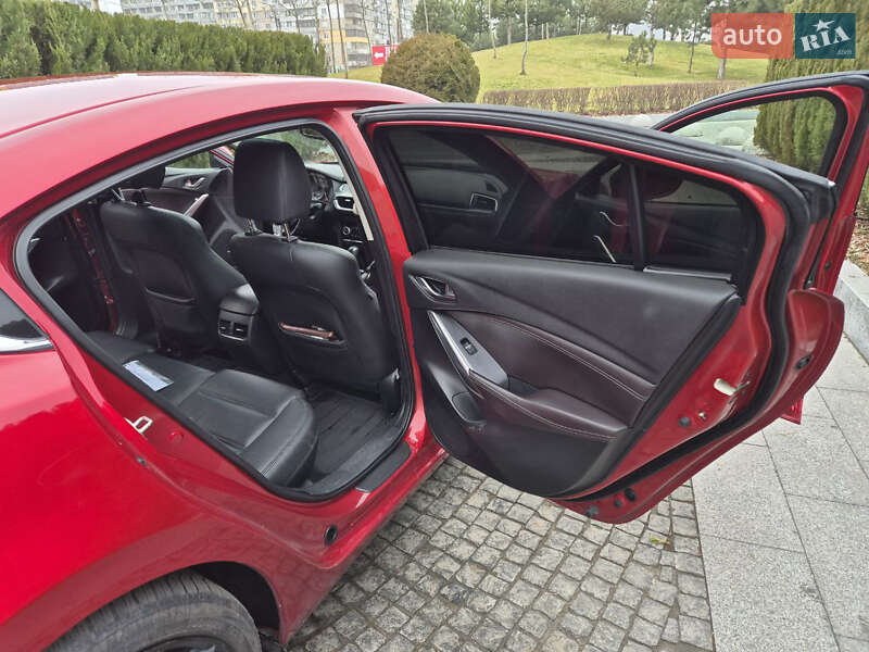 Седан Mazda 6 2016 в Днепре
