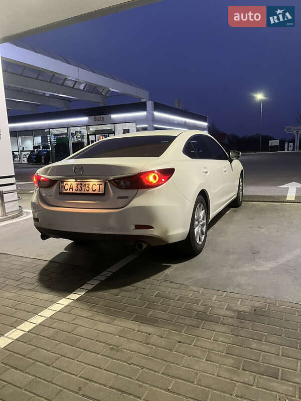 Седан Mazda 6 2014 в Золотоноше
