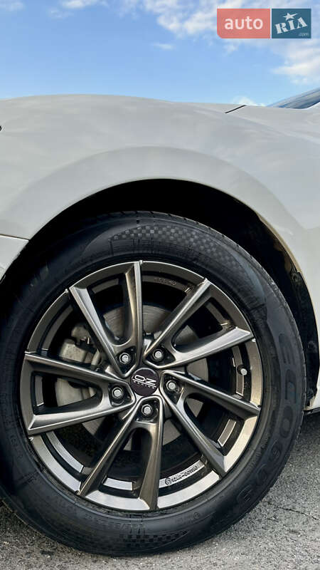 Седан Mazda 6 2015 в Ужгороді