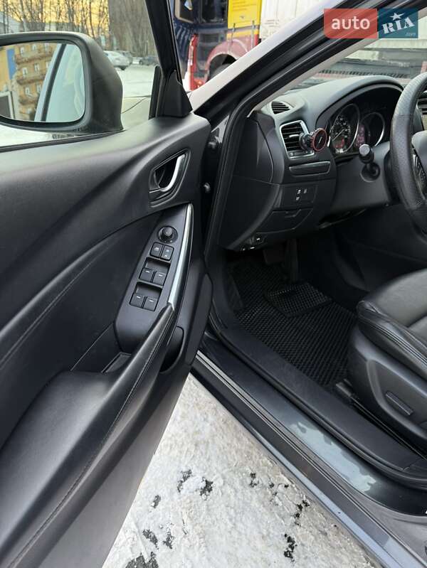 Седан Mazda 6 2014 в Харькове