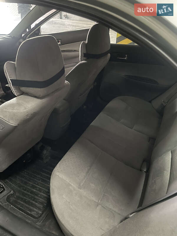 Седан Mazda 6 2003 в Кривому Розі