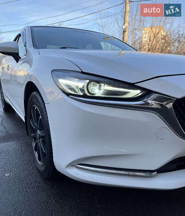 Седан Mazda 6 2014 в Кривом Роге