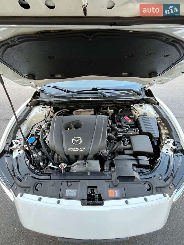 Седан Mazda 6 2014 в Кривом Роге