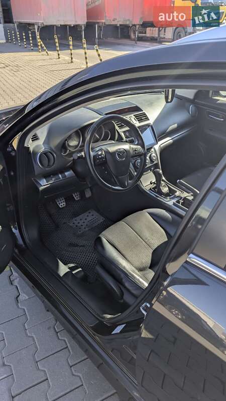 Универсал Mazda 6 2011 в Черновцах