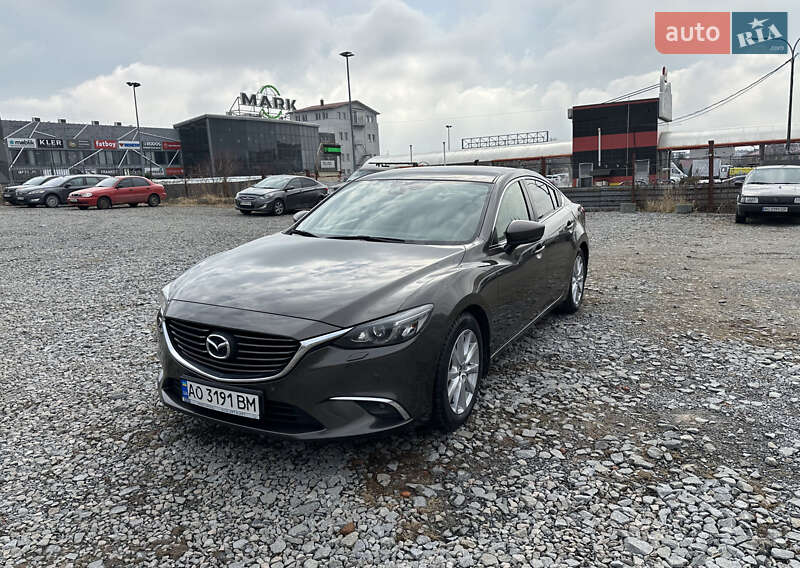Седан Mazda 6 2016 в 