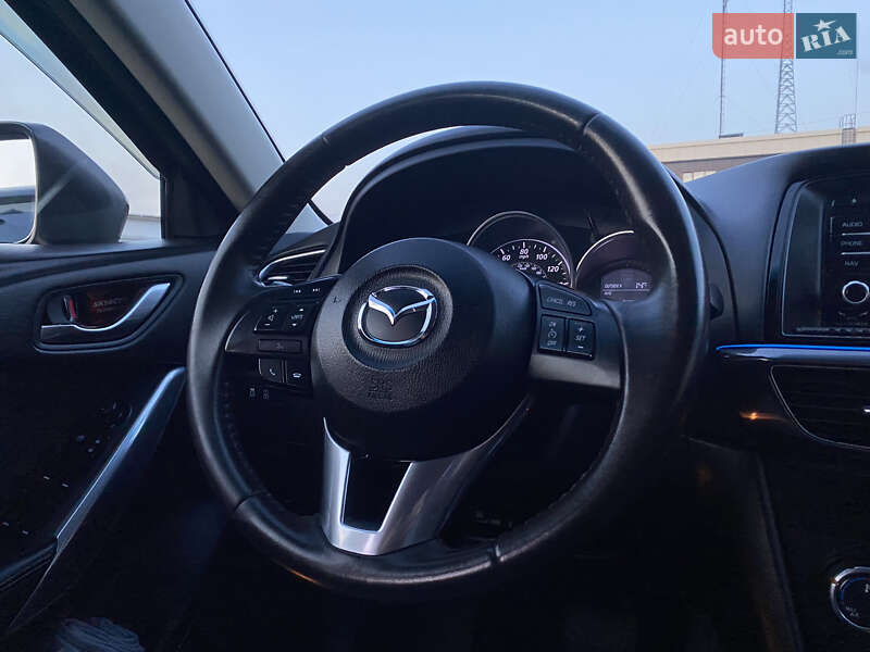 Седан Mazda 6 2014 в Черкассах