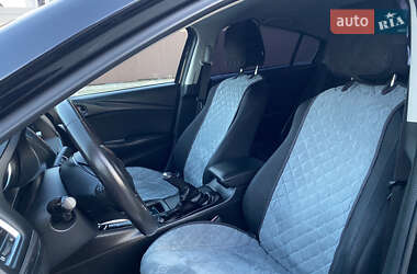 Седан Mazda 6 2014 в 