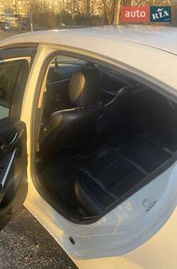 Седан Mazda 6 2014 в 
