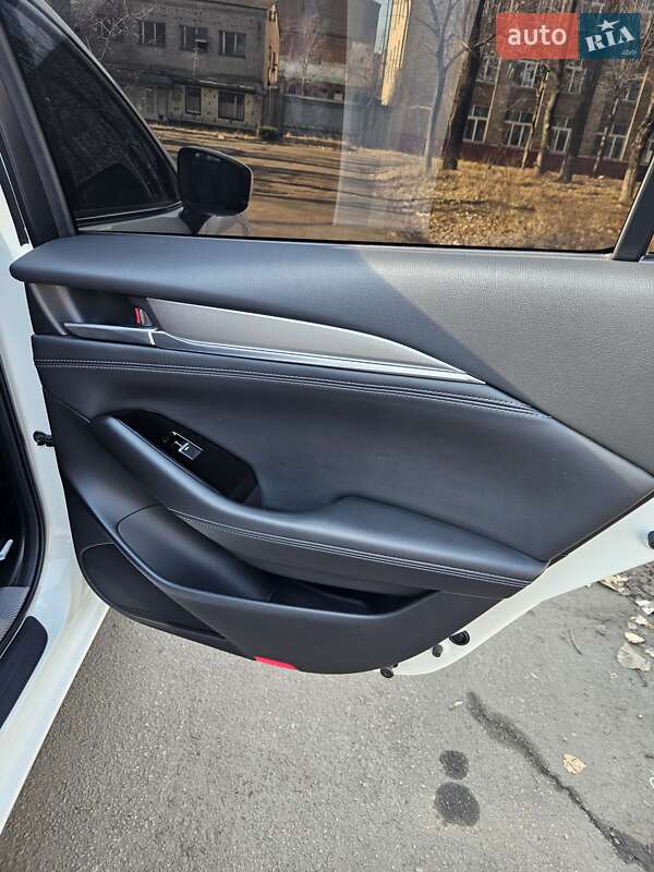 Седан Mazda 6 2023 в Днепре